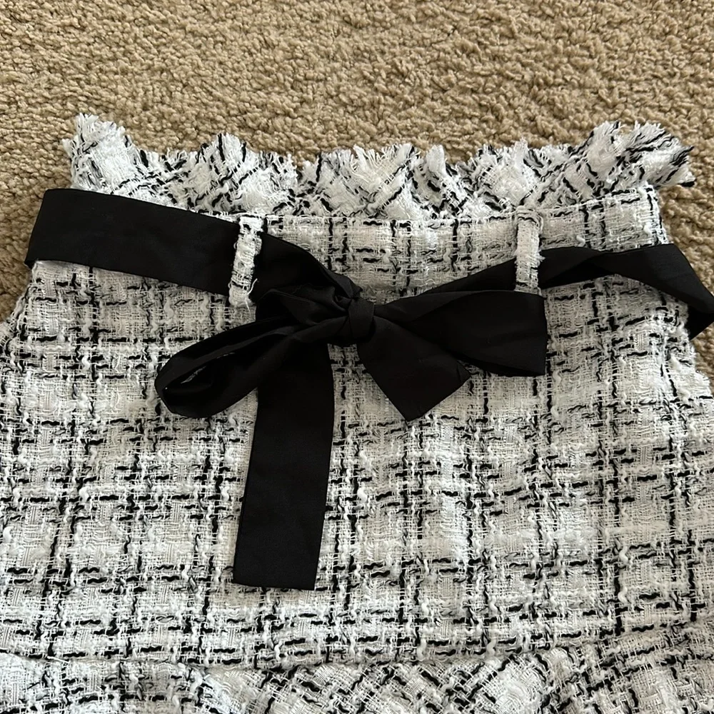 Women’s Tweed Skirt - Size Small